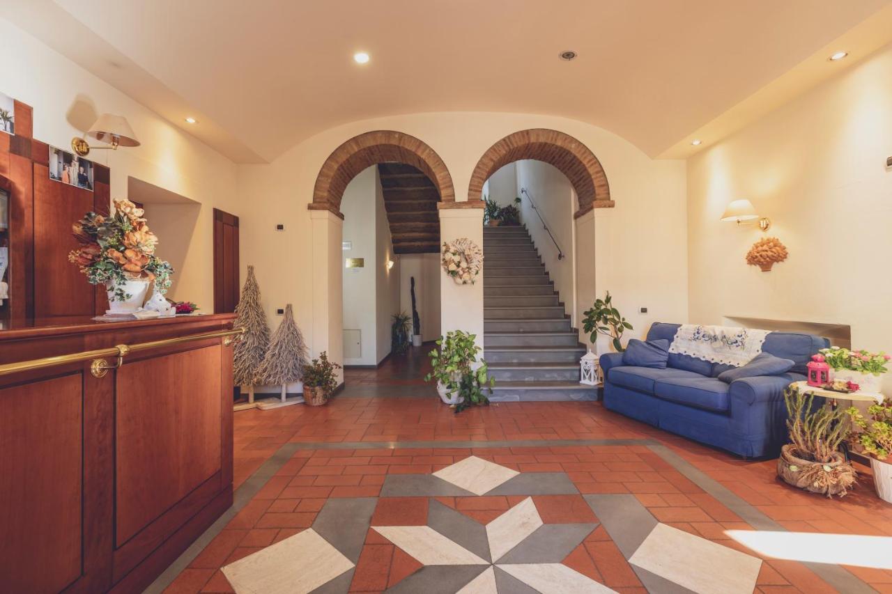 Albergo Ristorante Pasqui Rocca San Casciano Luaran gambar