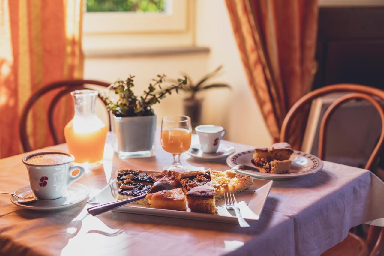Albergo Ristorante Pasqui Rocca San Casciano Luaran gambar