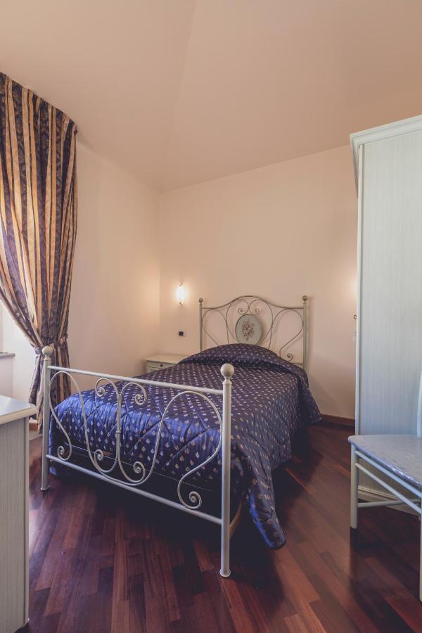 Albergo Ristorante Pasqui Rocca San Casciano Luaran gambar